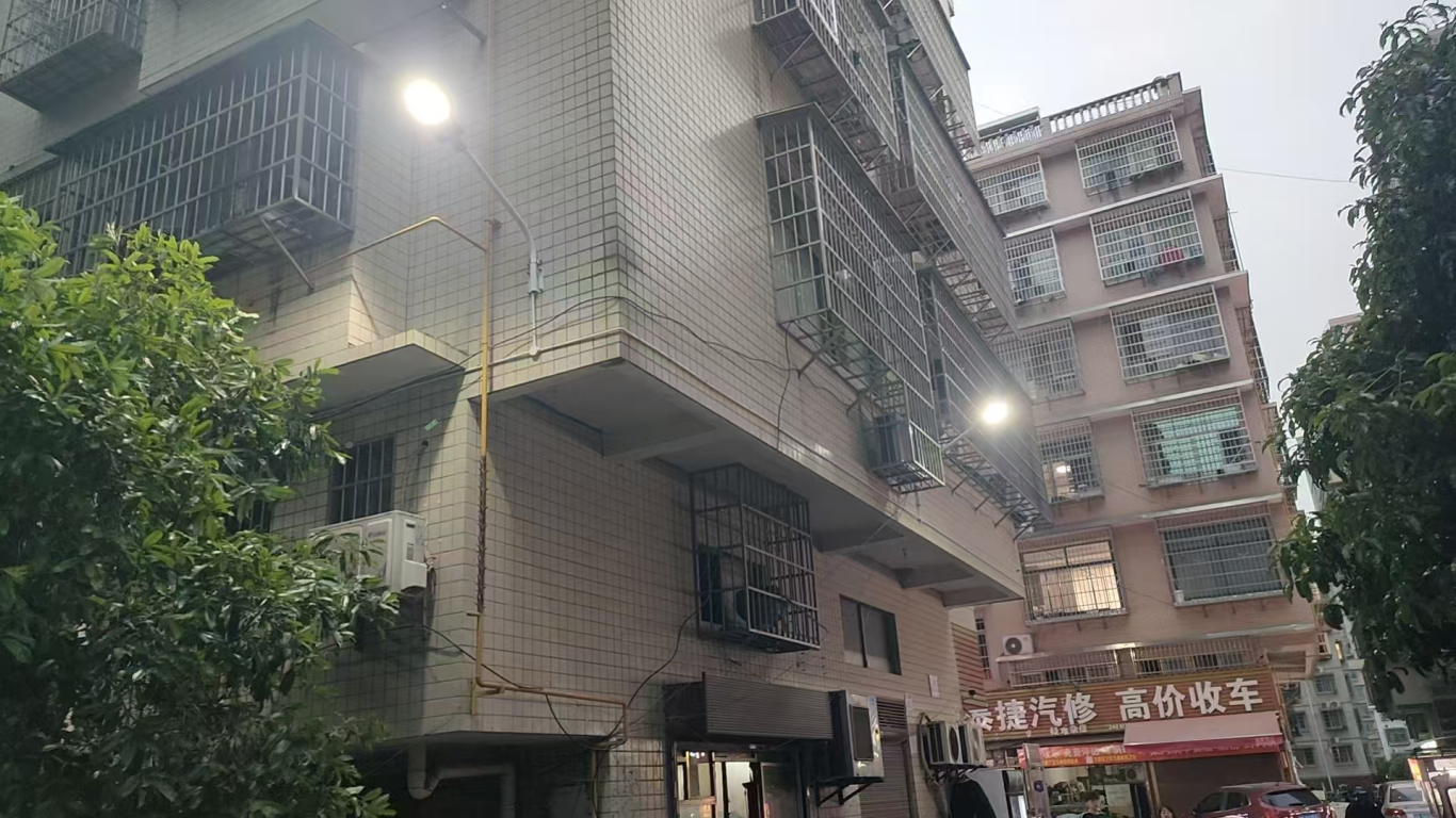 市政要聞 | 感謝信里的民生溫度！湘江新區(qū)八家灣小區(qū)改造工程圓滿收官獲天頂街道點贊